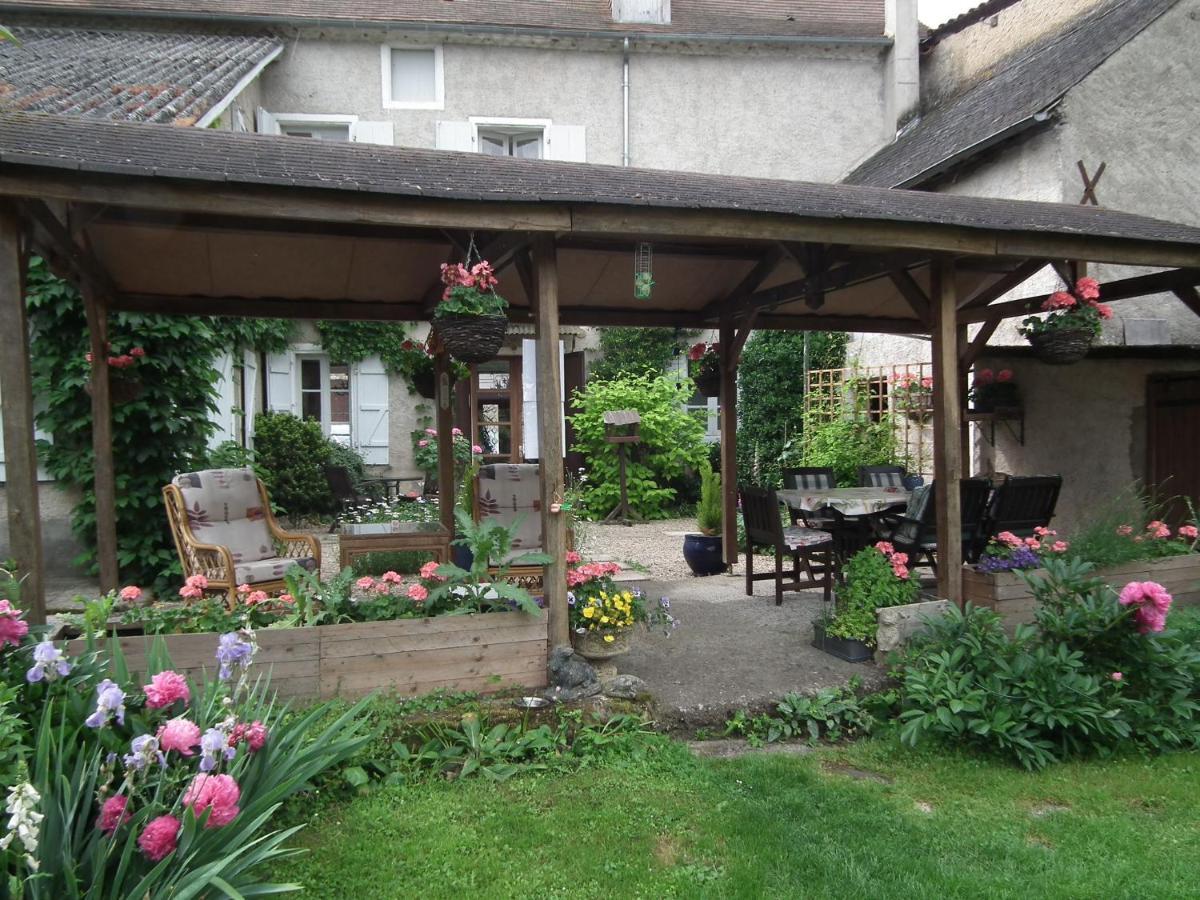 Maison De Fortitude Chambres D'Hotes Salviac Exterior foto